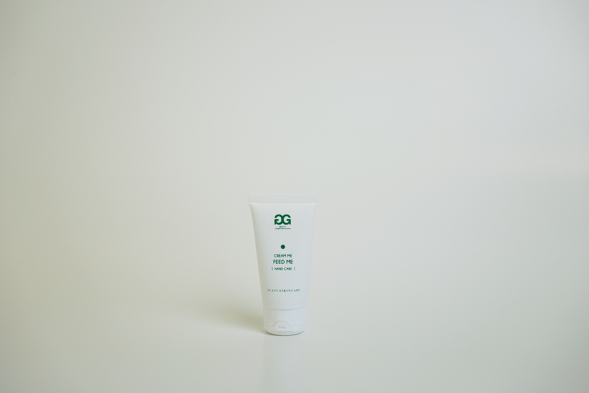 2G Beauty Communications Cream me Feed me crema mani idratante